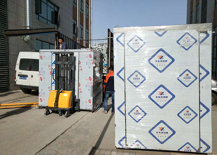 郴州某電子公司采購(gòu)（無(wú)底）201雙吹感應(yīng)互鎖風(fēng)淋室